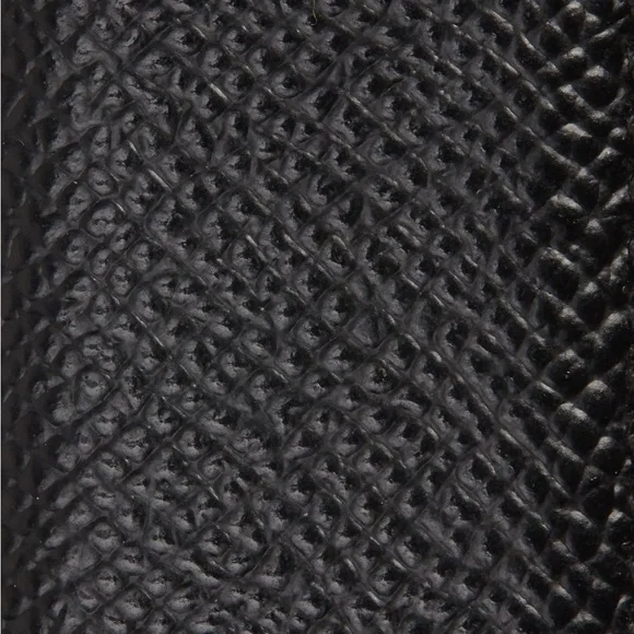 New Salvatore Ferragamo Reversible and Adjustable Gancini belt (blk and brwn) - Picture 14 of 14